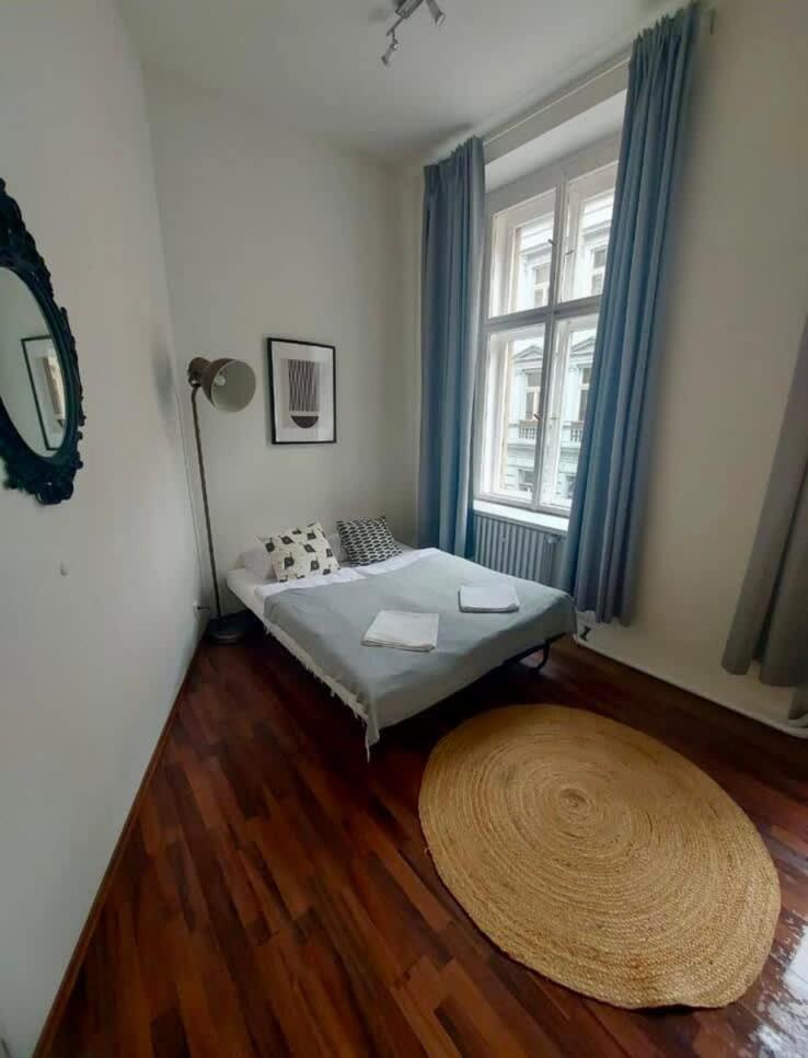 Metropolitan With Amenities * Praag